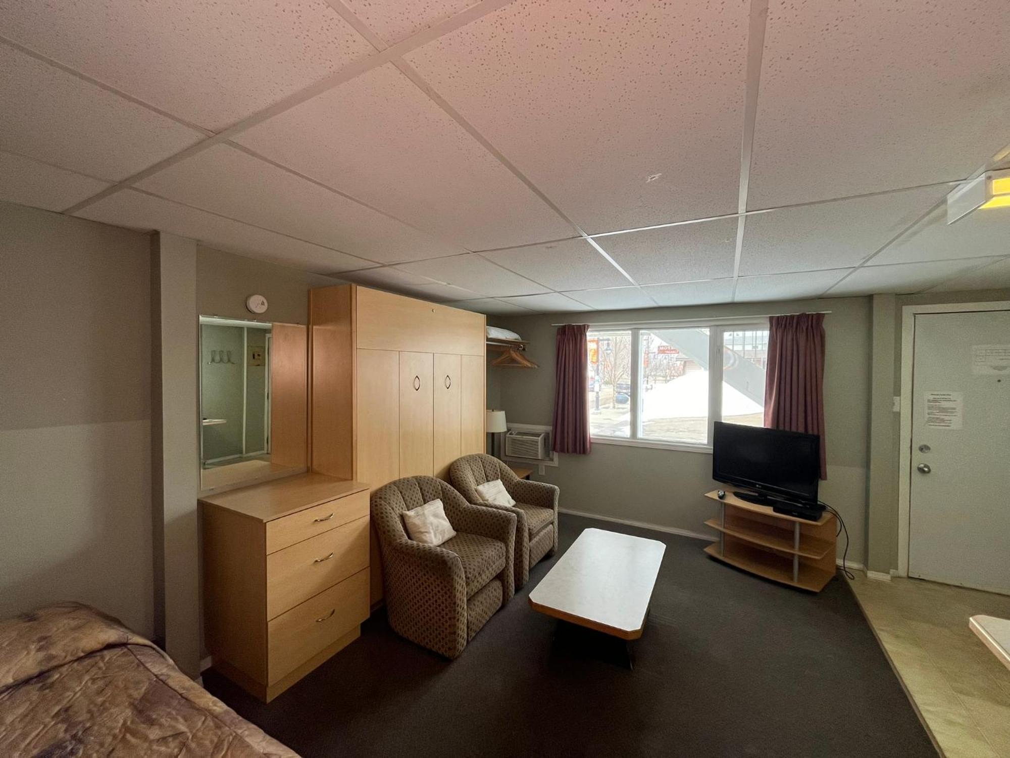 Raccoon Lodge Motel Sylvan Lake Kamer foto